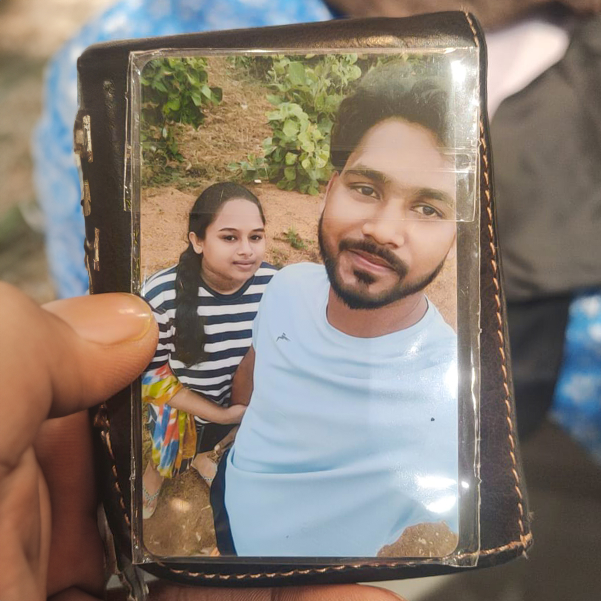 Checkout Photo Wallet Card - Customer Google Image Review - 13